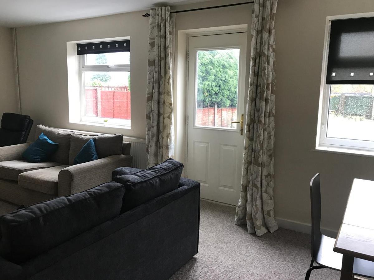 Вилла 8 Pickering Road Телфорд Экстерьер фото
